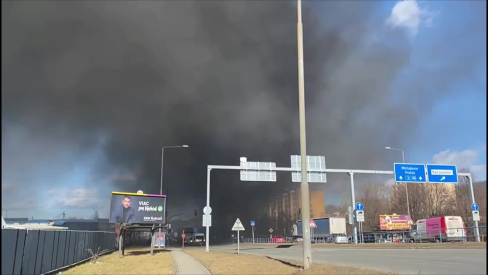 [multi] Požiar v areáli 8708