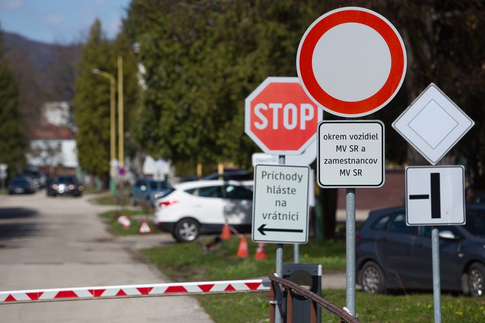 Policajný zásah v objekte MV SR (2)