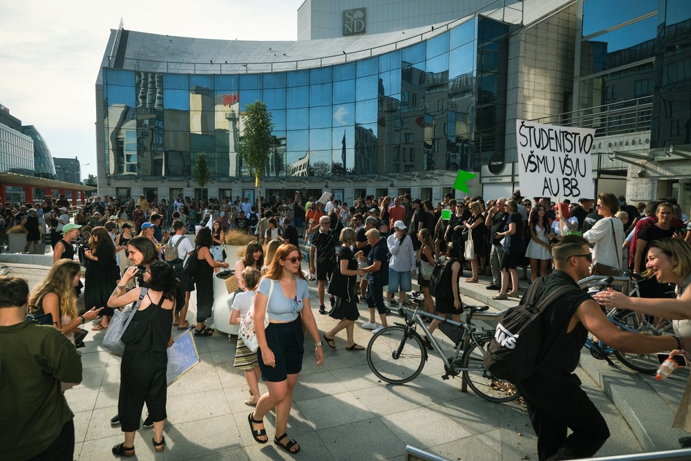 protesty pred snd (11)