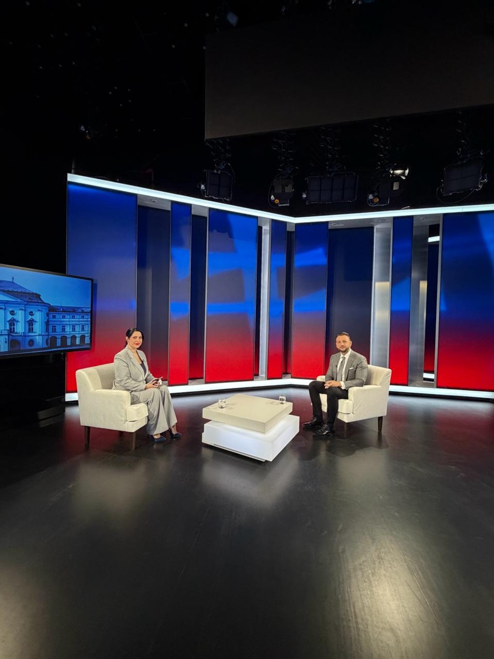 Politika 24 s Matúšom Šutajom Eštokom