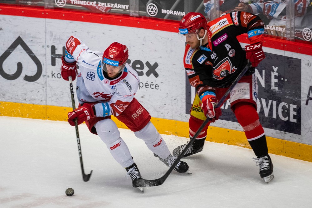 HC Oceláři Třinec - Mountfield Hradec Králové (1)