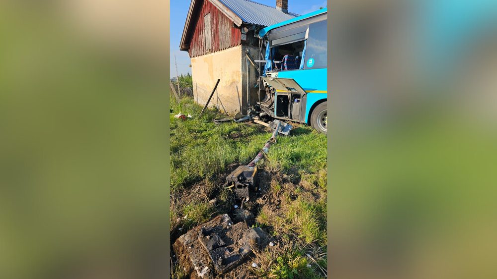 nehoda vlak autobus (2)