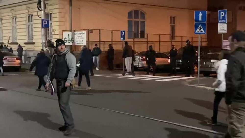 [multi] Protesty v Bratislave 17.11.2021 1249