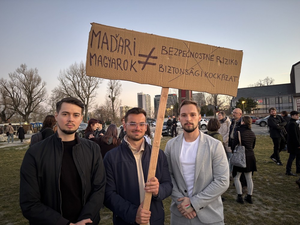 Slovenská aliancia maďarskej mládeže na proteste