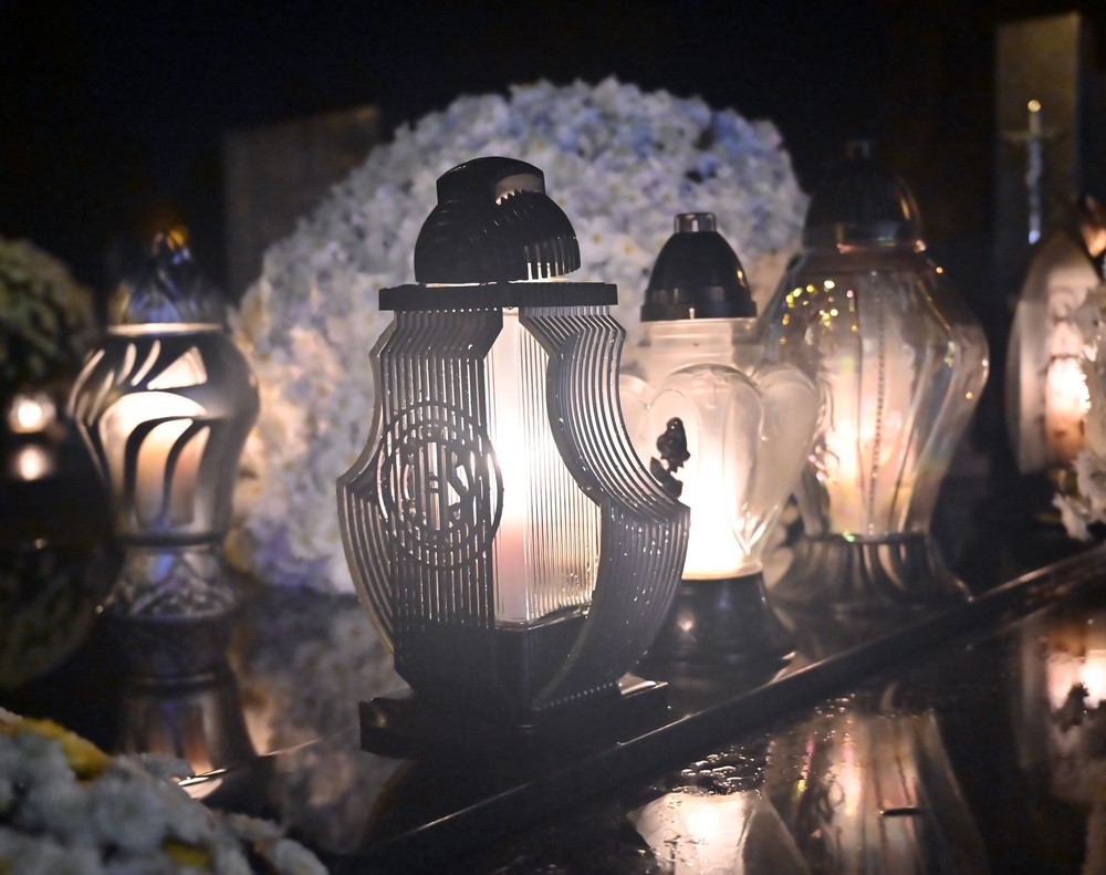 Trebišov, cintorín, dušičky