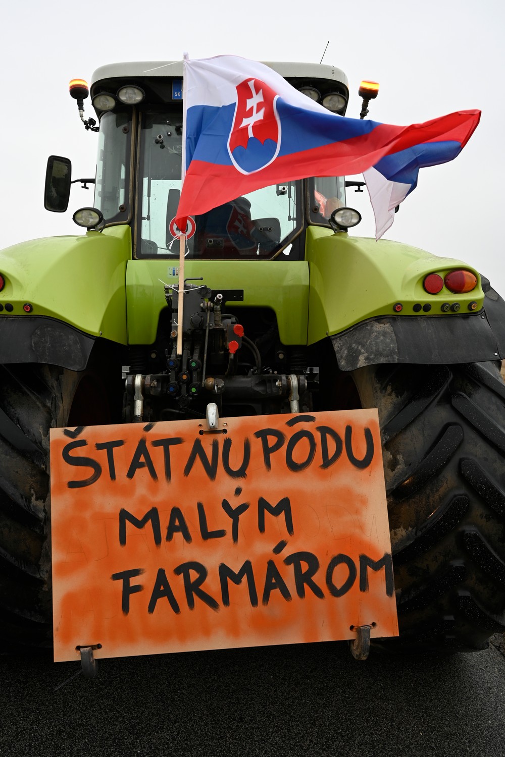 protesty farmari traktor TRENČÍN (6)