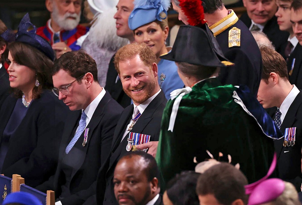 Princ Harry na korunovácii Karola III.