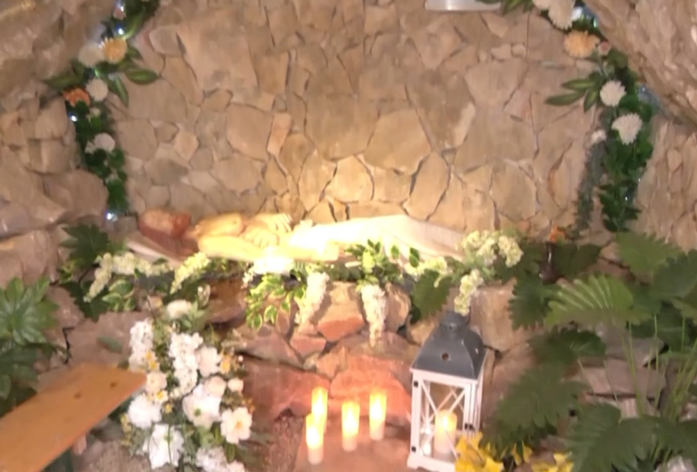 Veľkonočné sochy u rezbára 