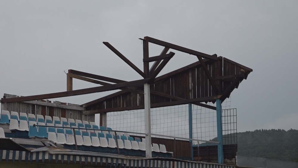 Odfúknutá tribúna