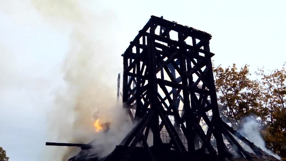 [multi] Požiar kostola 2162