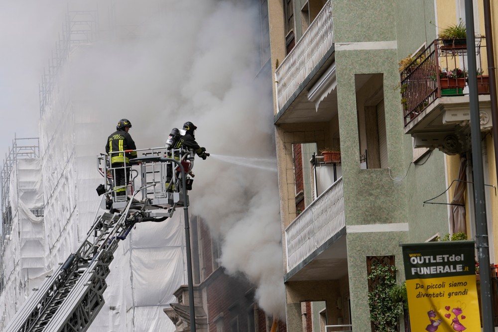 Italy_Explosion345946957562