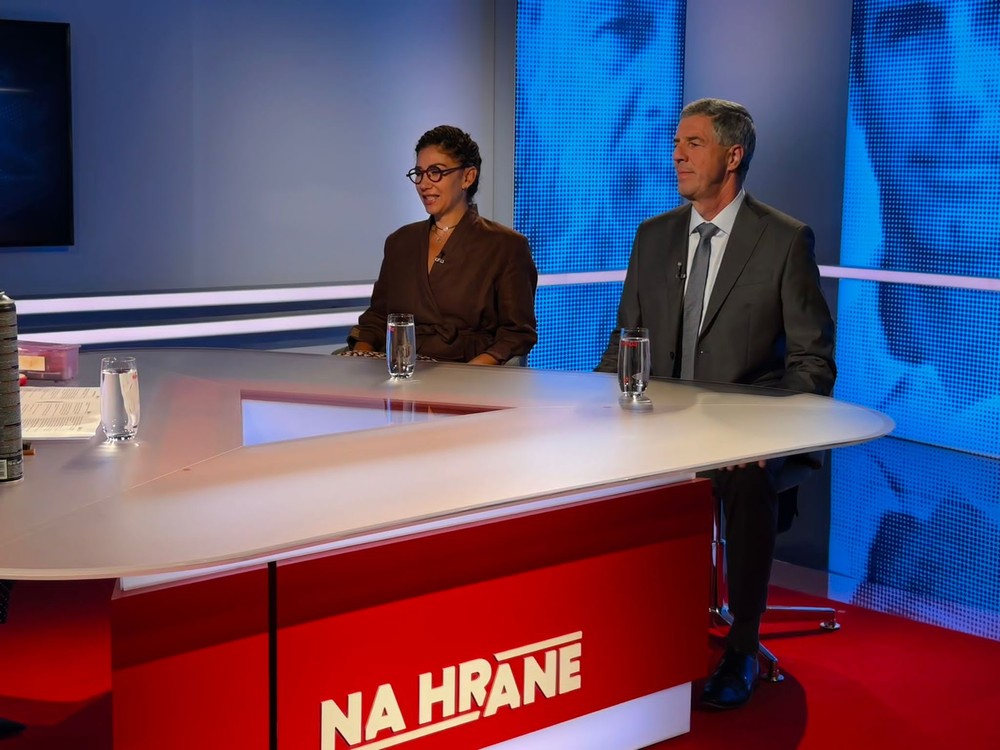 d3dd2c9d-c769-4d3b-8d8e-185640e3bae3