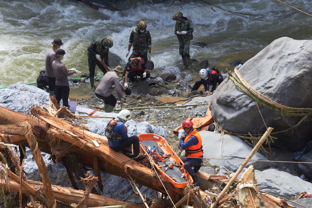 Indonesia_Extreme_Weather_Asia_Flooding880247