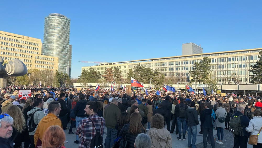 Protestný pochod centrom mesta