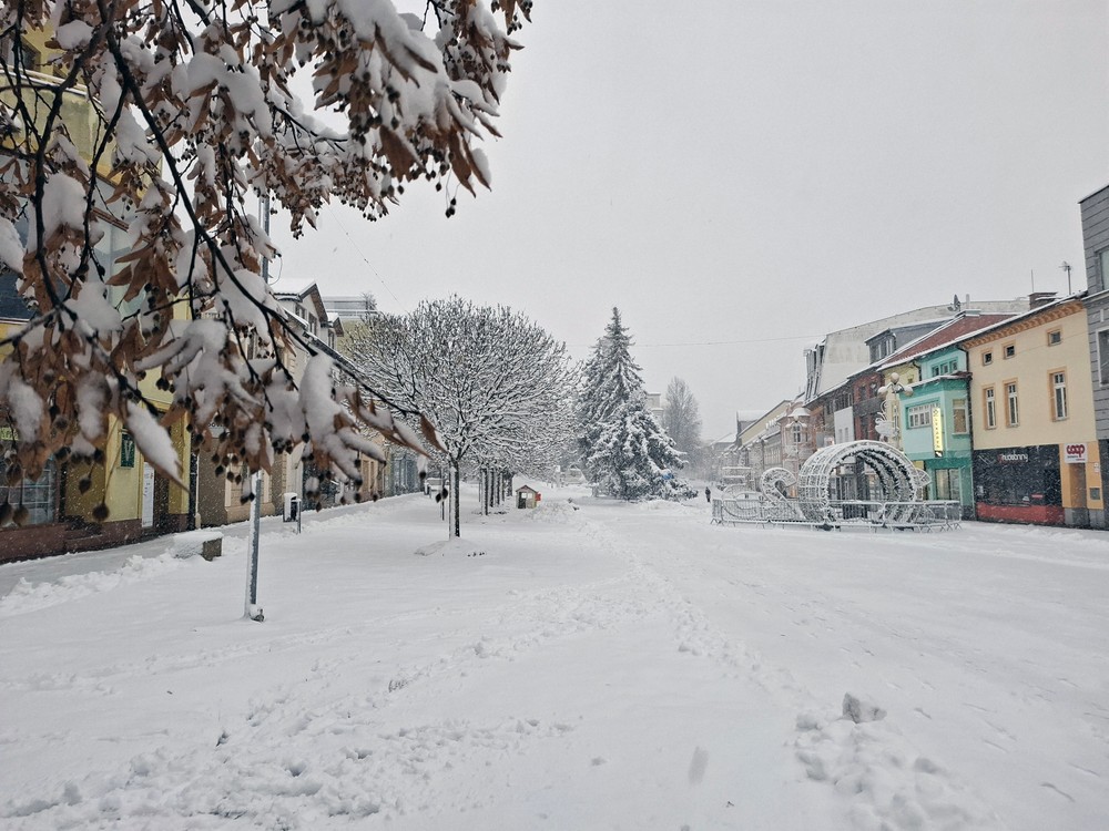 Poprad_Velka_Lomnica_sneh_cesty