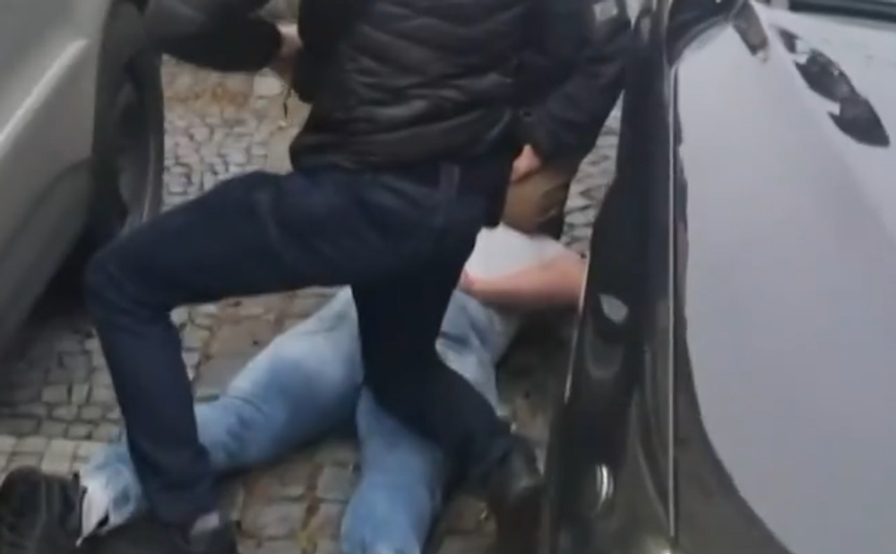 Polícia zadržala muža, ktorý chcel rozložiť ženu v kyseline 1