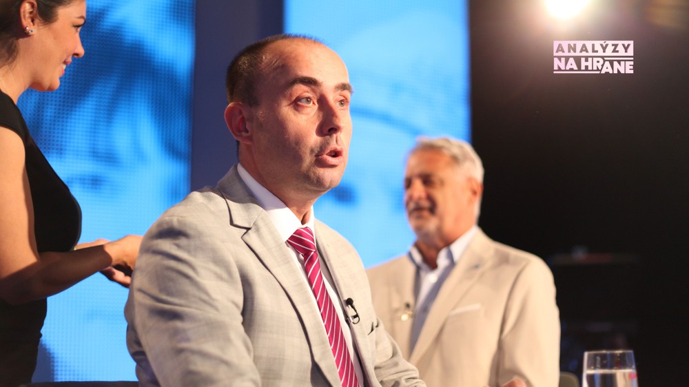 Analýzy Na hrane s Radoslavom Štefančíkom a Mariánom Leškom