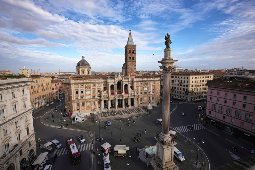 Vatican_Pope311194
