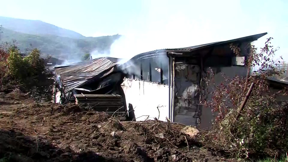 [multi] Požiar haly 5768