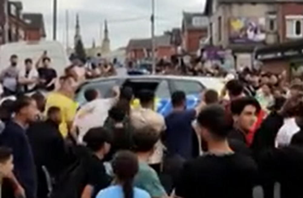 prevratene policajne auto