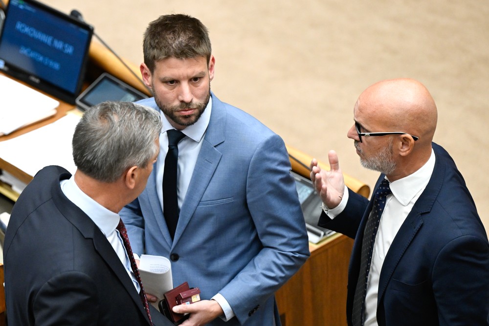 Odvolávanie Michala Šimečku z postu podpredsedu parlamentu