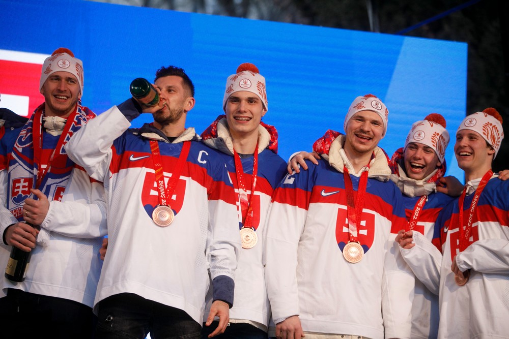 Oslavy hokejistov na Námestí SNP