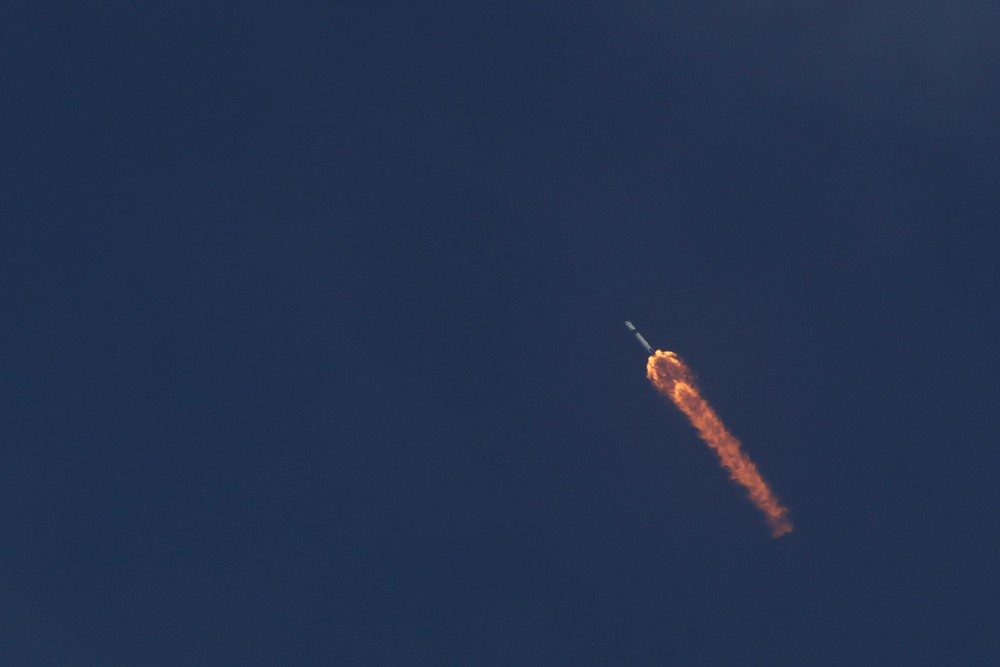 Odlet prvej komerčnej vesmírnej lode Crew Dragon