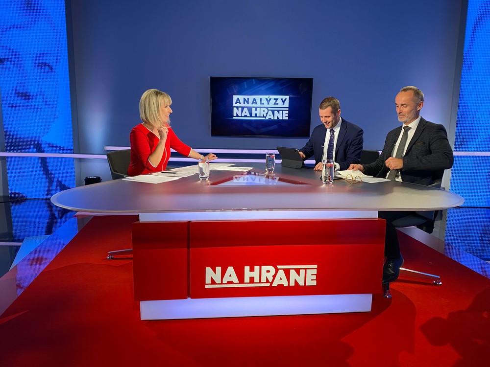 Analýzy Na hrane s Martinom Klusom a Tomášom Valáškom
