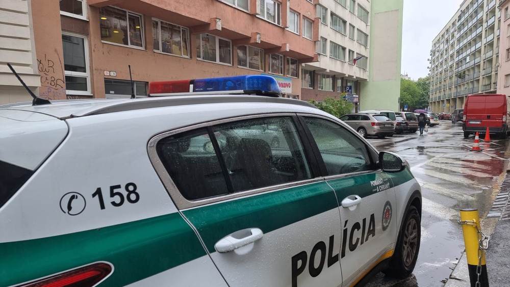 Na deti v škôlke padla omietka