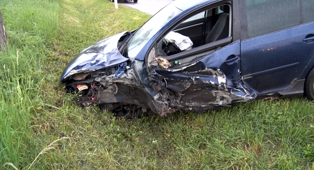 Čelná zrážka dvoch áut pri Tibave