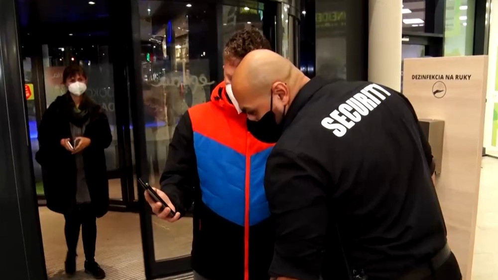 Kontroly v obchodných domoch.