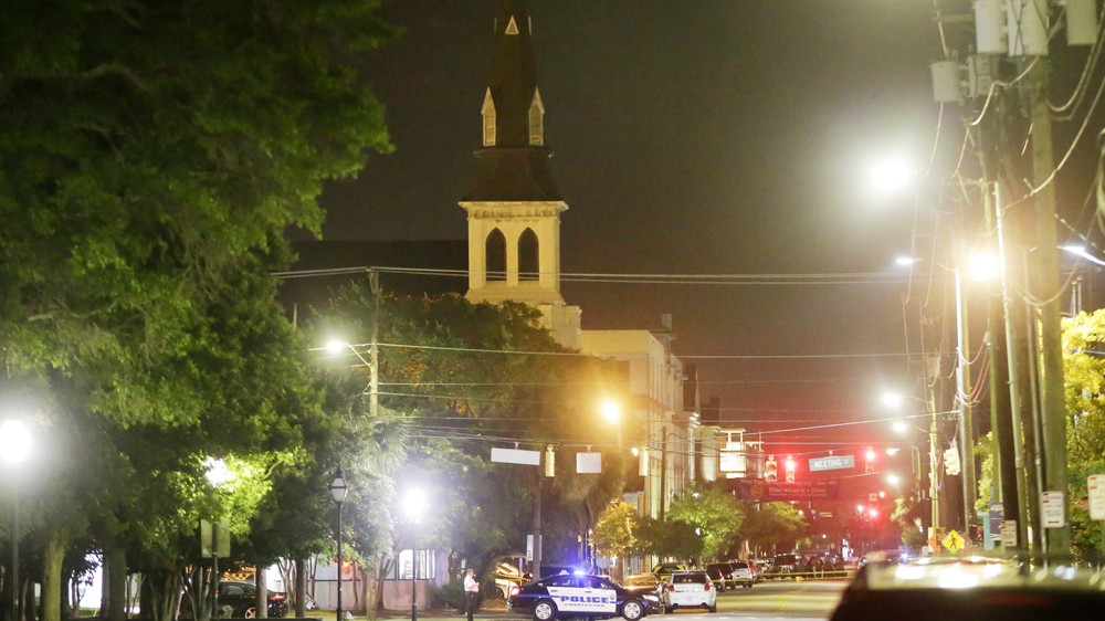 Charleston, streľba v kostole