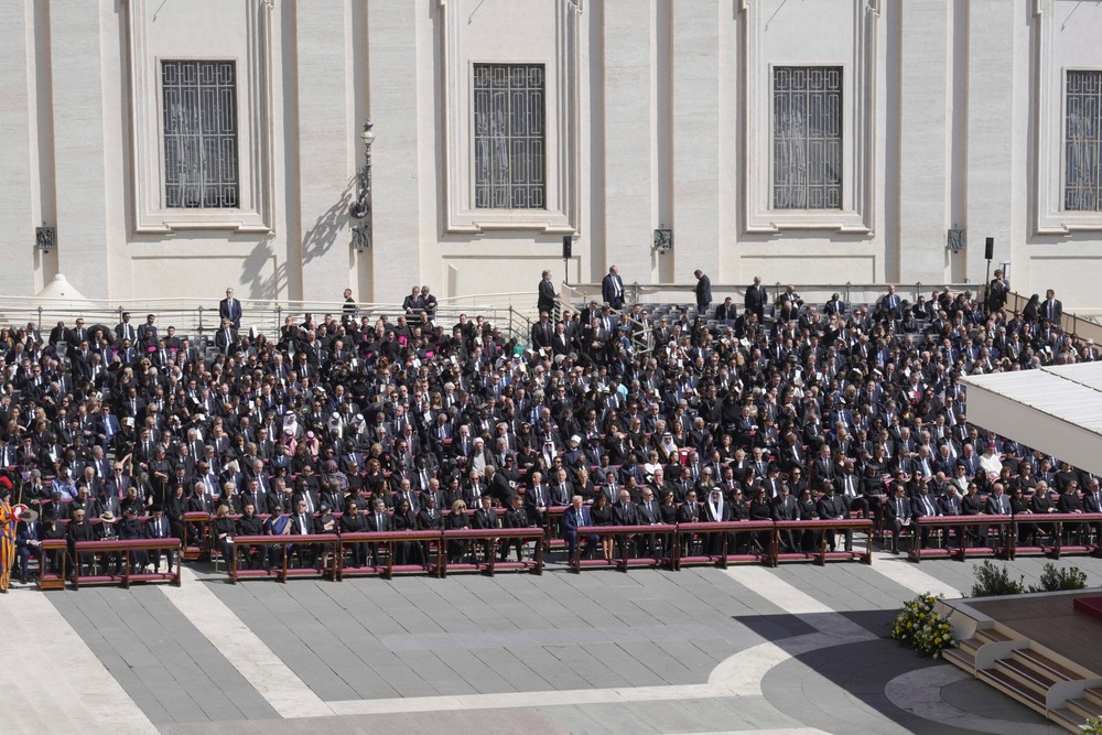 Vatican_Pope317610