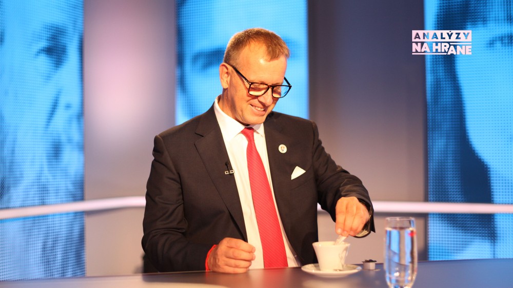 Analýzy Na hrane s Borisom Kollárom