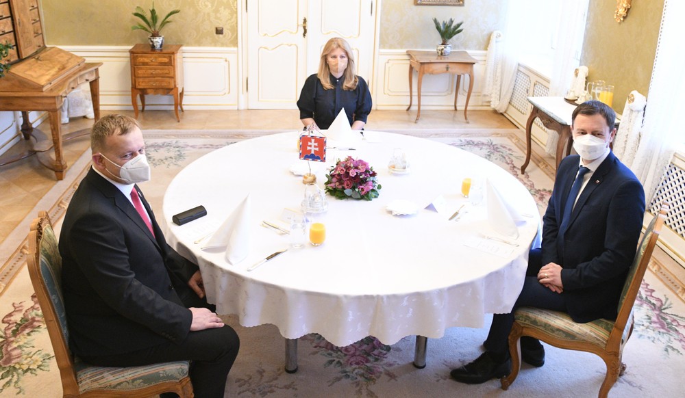 Stretnutie troch ústavných činiteľov