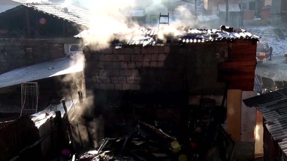 [multi] Požiar v osade 15065