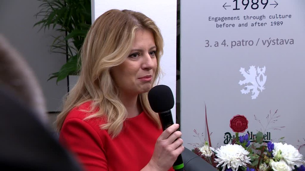 [multi] Zuzana Čaputová si spolu s Milošom Zemanom pripomenula Nežnú revolúciu. Otvorili Český dom v Bratislave 6764