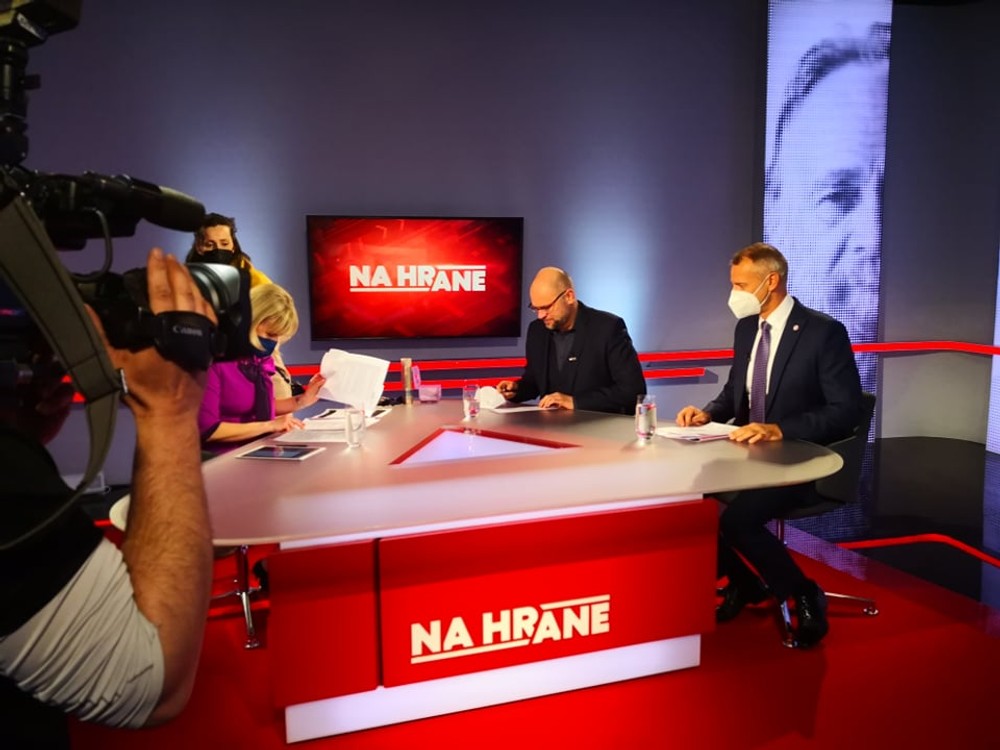 Pred vysielaním Na Hrane s Richardom Rašim a Richardom Sulíkom