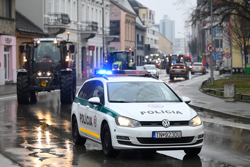 protesty farmari traktor TRENČÍN (1)