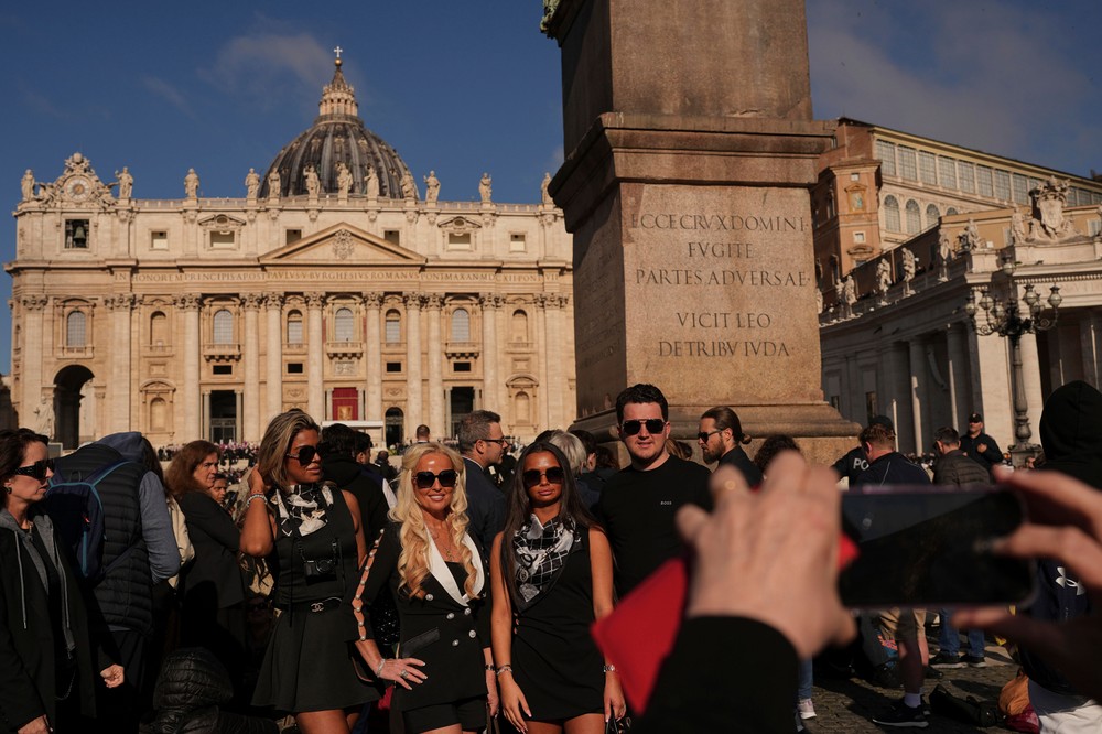 Vatican_Pope317421