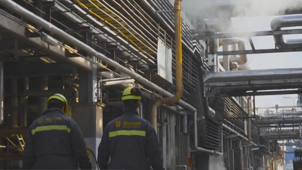 Fabriky chcú predísť problémom.