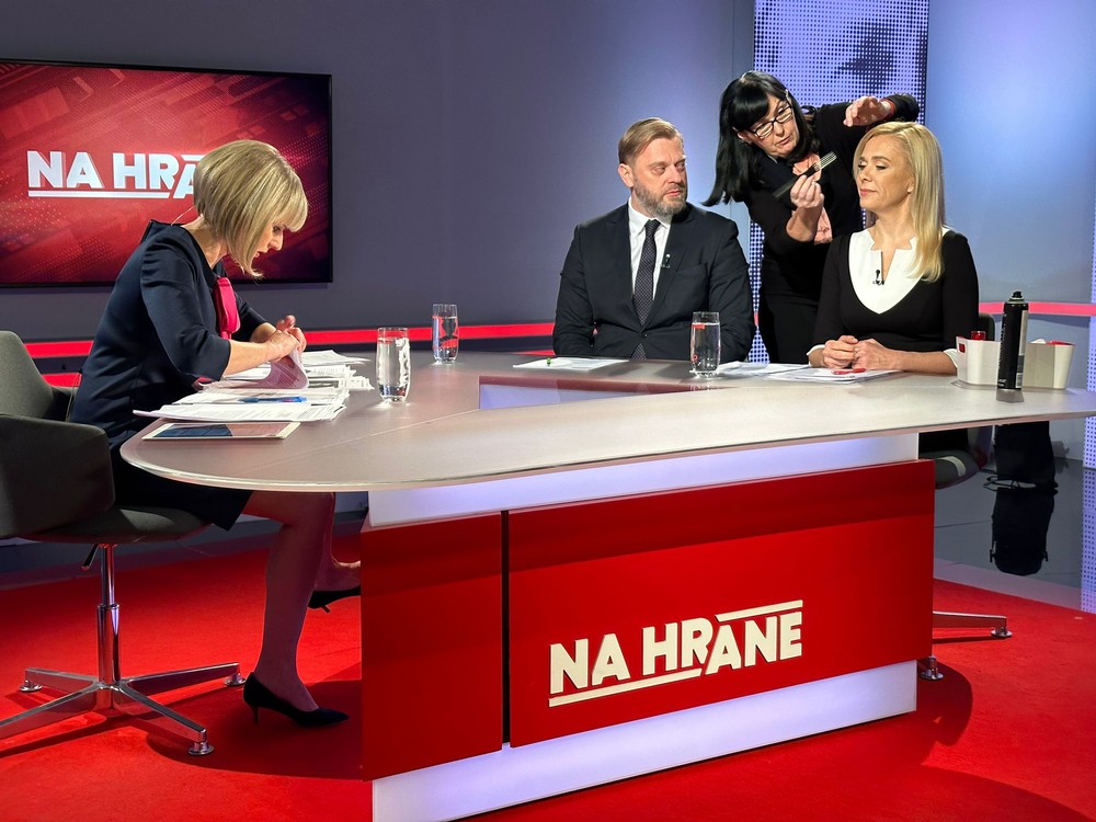 417e074d-c4b2-419f-af13-6a027eeebda8