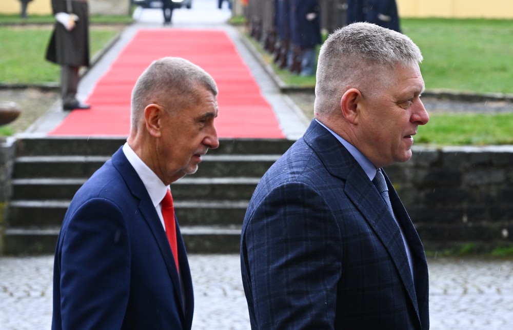 Spoločné zasadnutie vlád ČR a SR na zámku Nová Horka