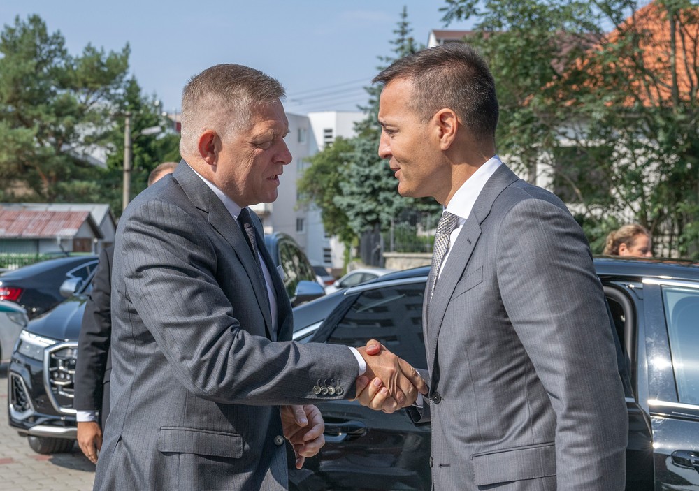 Robert Fico navštívil Ministerstvo školstva