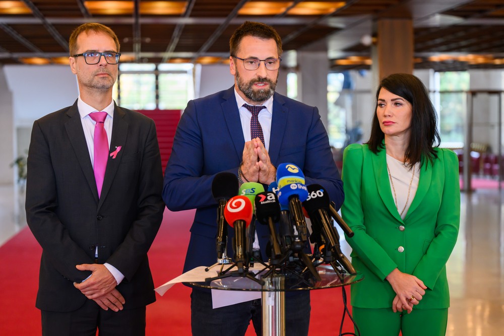 Poslanci schválili rozpočet na budúci rok s deficitom 4,1 % HDP