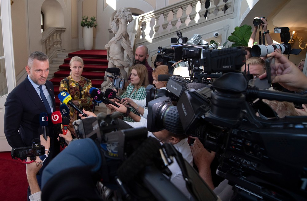 voľbynrsr23 prezidentka Pellegrini prijatie (3)