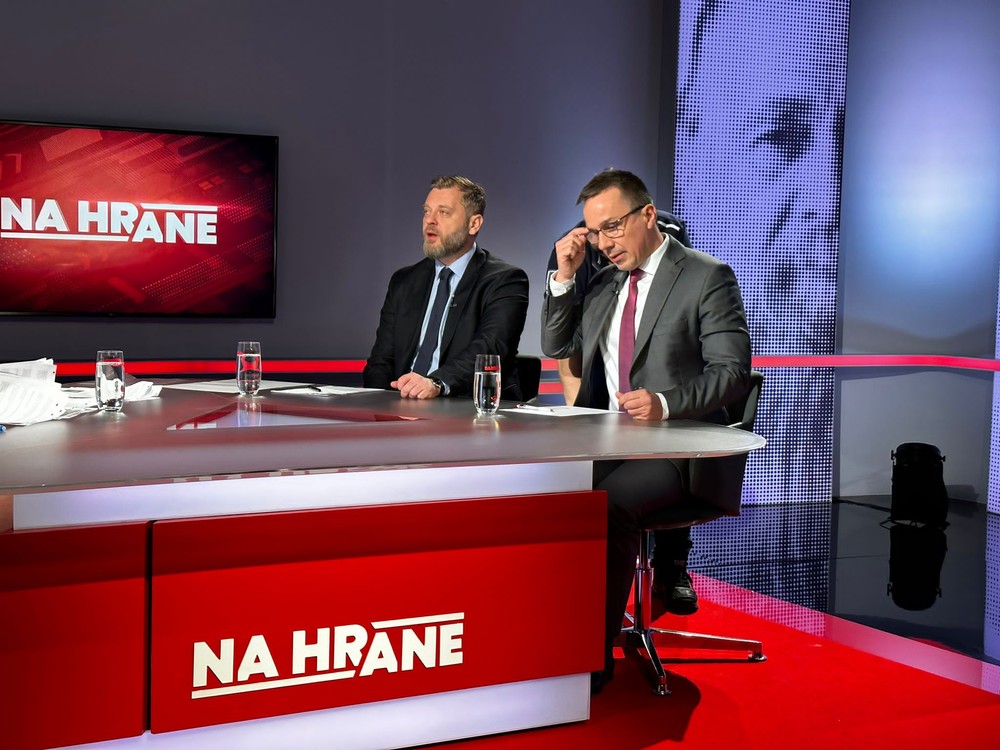 d92de603-b1a0-4e7d-9bac-c37b668deb5d