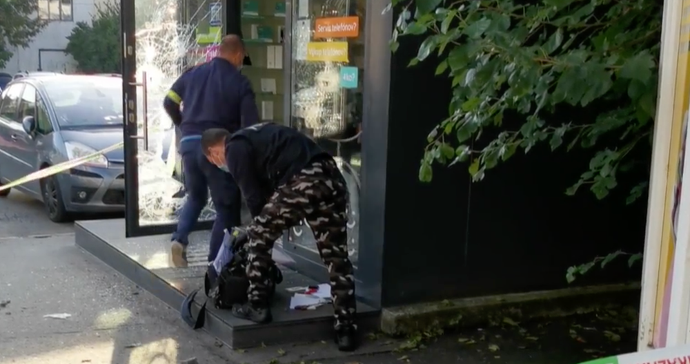 Lupič telefónov v Lučenci