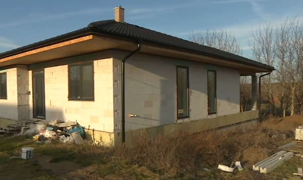 Príjazdová cesta Sasinkovo 4