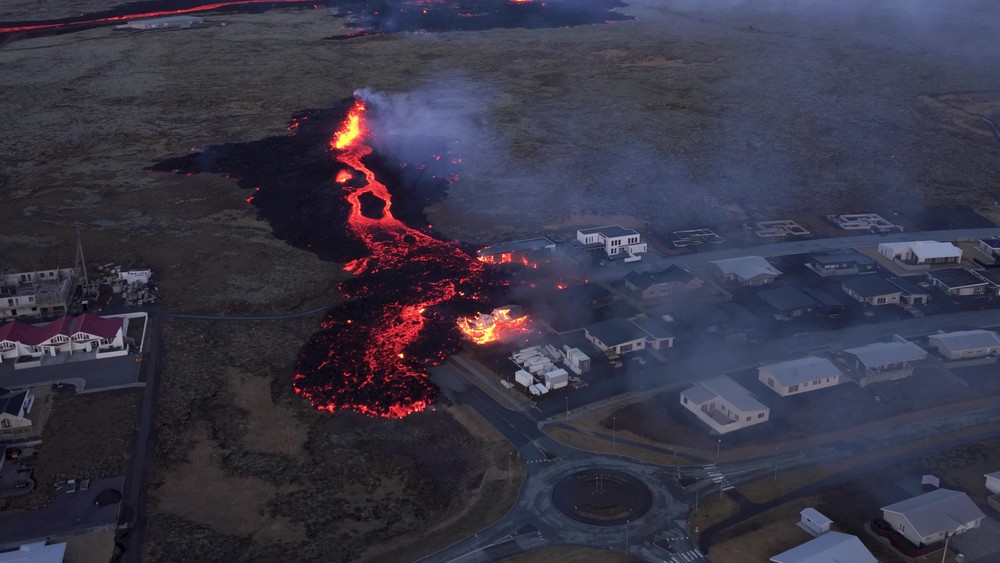 [multi] Grindavík erupcia sopka láva január 2024 5492